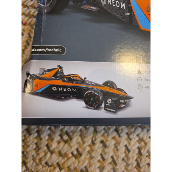 LEGO Technic NEOM McLaren Formula E Race Car Toy 42169 *SEE DETAILS* - Picture 14 of 16